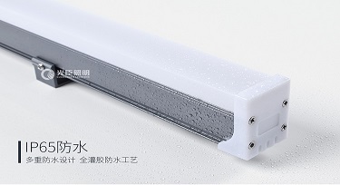 戶外「全彩線條燈」接上多端口控制器燈具無效果變化？